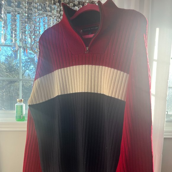 VINTAGE Tommy Hilfiger sweater - Picture 1 of 3